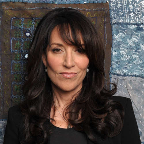 Katey Sagal (Turanga Leela)